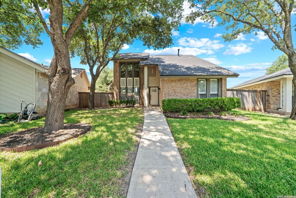 2315 SHADY CREST CIR, San Antonio, TX 78231