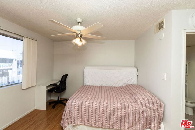 9041 Van Nuys Boulevard 210, Panorama City, CA 91402