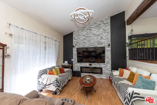 9041 Van Nuys Boulevard 210, Panorama City, CA 91402