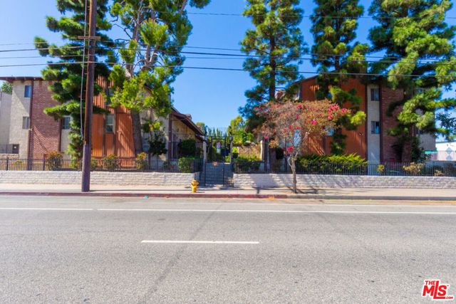 9041 Van Nuys Boulevard 210, Panorama City, CA 91402