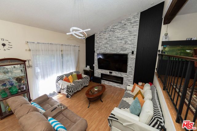 9041 Van Nuys Boulevard 210, Panorama City, CA 91402