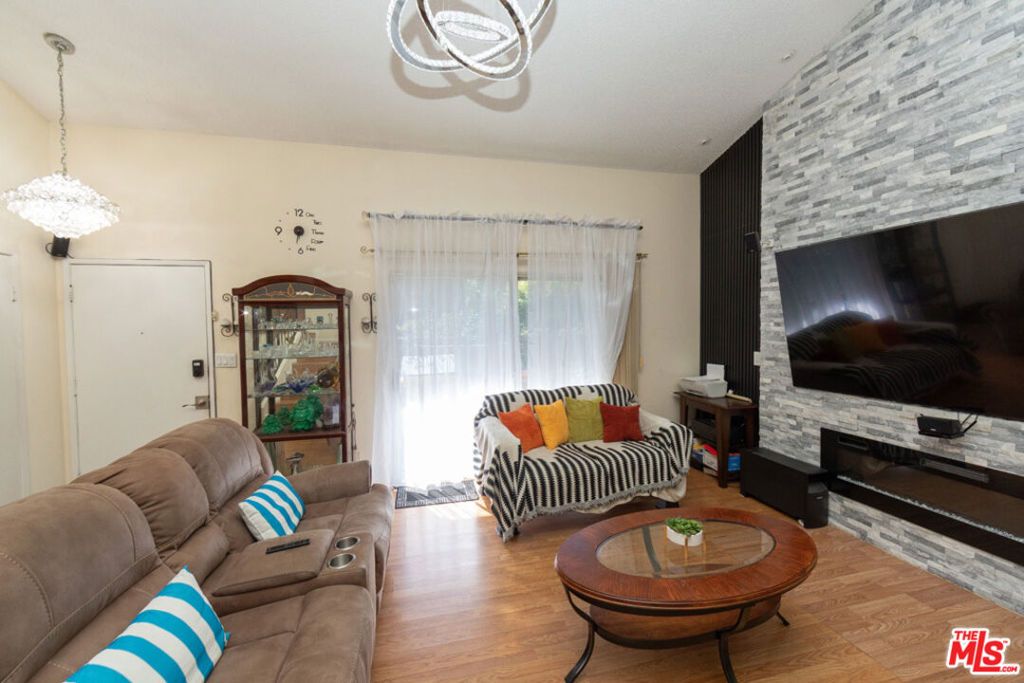 9041 Van Nuys Boulevard 210, Panorama City, CA 91402 — photo 4