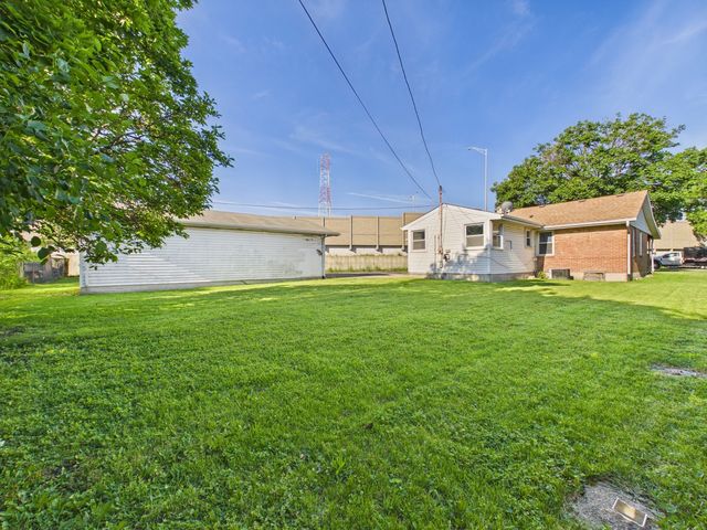 8133 S 85th Court, Justice, IL 60458