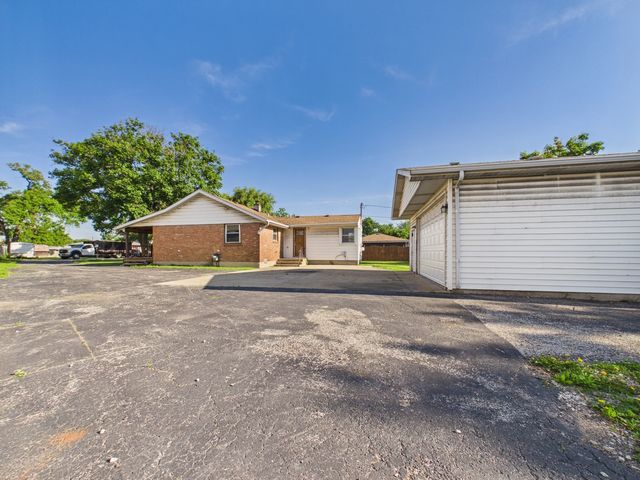 8133 S 85th Court, Justice, IL 60458
