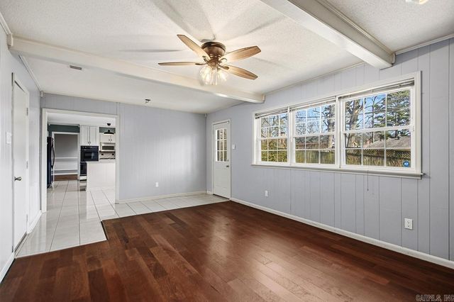 37 Coachlight Drive, Little Rock, AR 72227