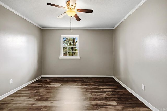 37 Coachlight Drive, Little Rock, AR 72227