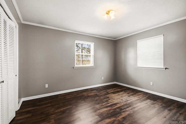 37 Coachlight Drive, Little Rock, AR 72227