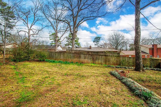 37 Coachlight Drive, Little Rock, AR 72227