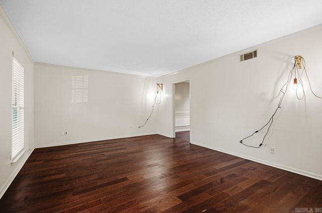 37 Coachlight Drive, Little Rock, AR 72227