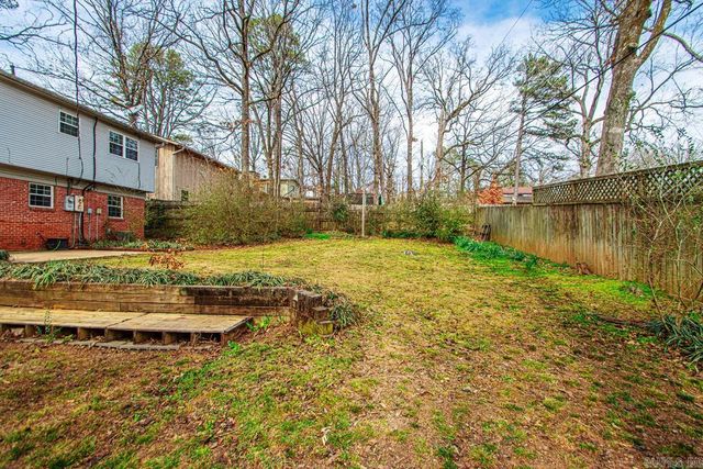 37 Coachlight Drive, Little Rock, AR 72227