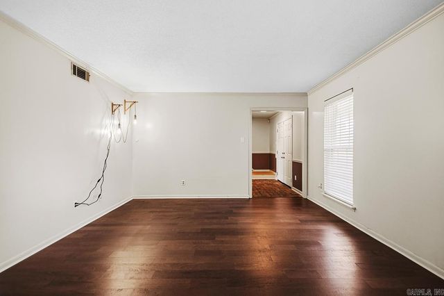 37 Coachlight Drive, Little Rock, AR 72227