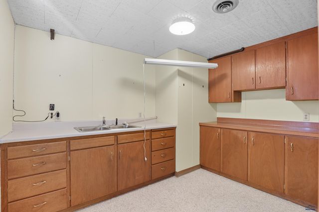 2017 STIRLING, Rapid City, SD 57702