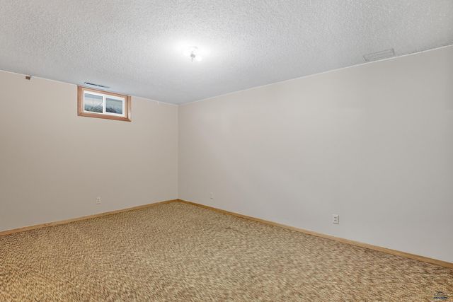 2017 STIRLING, Rapid City, SD 57702