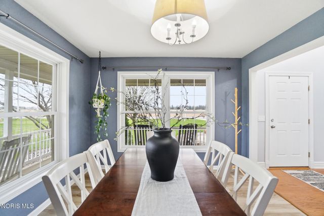24900 Thompson Road, Perrysburg, OH 43551