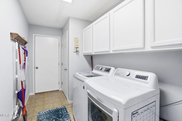 24900 Thompson Road, Perrysburg, OH 43551