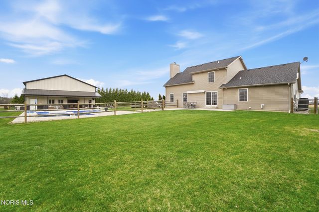 24900 Thompson Road, Perrysburg, OH 43551