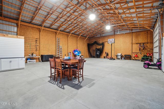 24900 Thompson Road, Perrysburg, OH 43551
