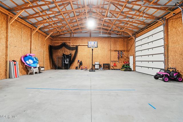 24900 Thompson Road, Perrysburg, OH 43551
