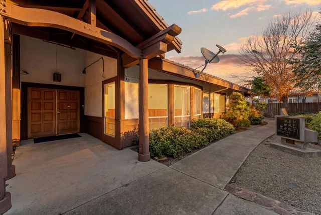 24952 Cypress Avenue, Hayward, CA 94544
