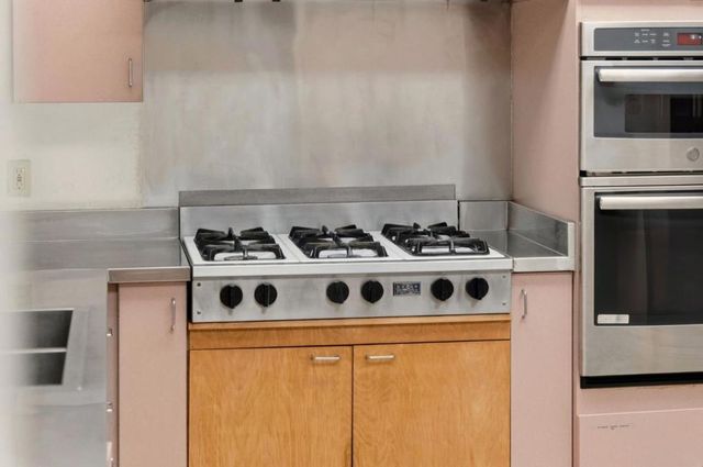 24952 Cypress Avenue, Hayward, CA 94544