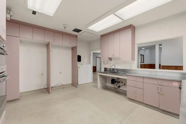24952 Cypress Avenue, Hayward, CA 94544