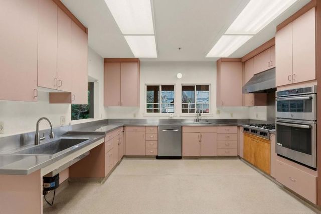 24952 Cypress Avenue, Hayward, CA 94544