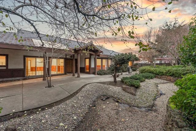 24952 Cypress Avenue, Hayward, CA 94544