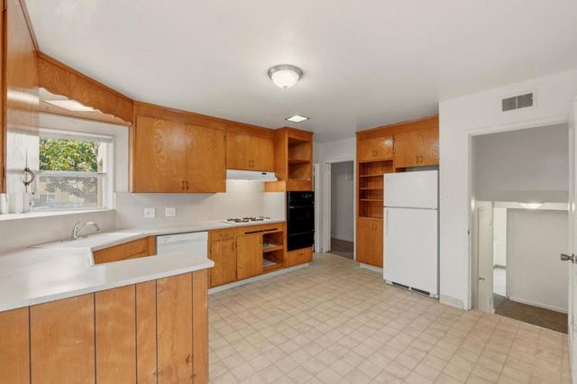 24952 Cypress Avenue, Hayward, CA 94544