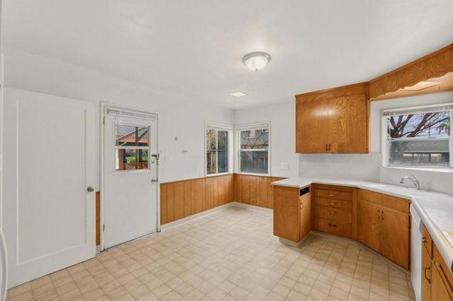 24952 Cypress Avenue, Hayward, CA 94544