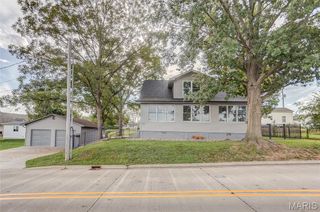 218 E Cherry Street, Columbia, IL 62236