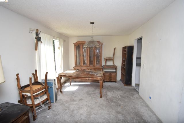 330 N Civic Dr 301, Walnut Creek, CA 94596