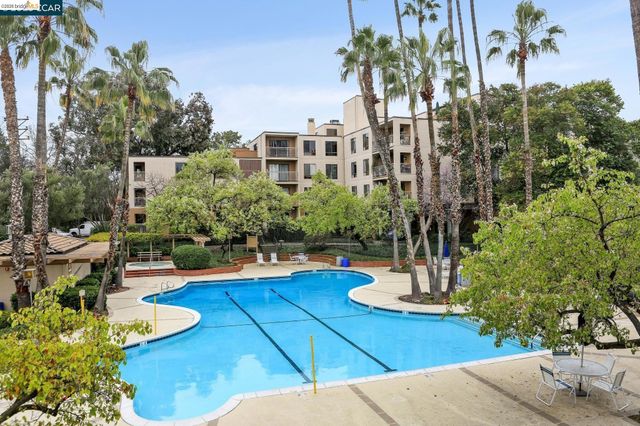 330 N Civic Dr 301, Walnut Creek, CA 94596