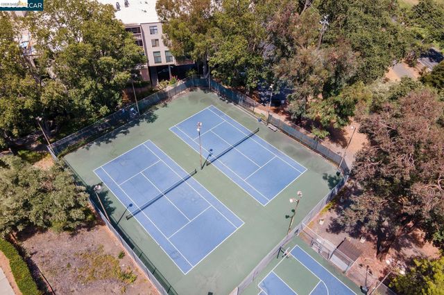 330 N Civic Dr 301, Walnut Creek, CA 94596