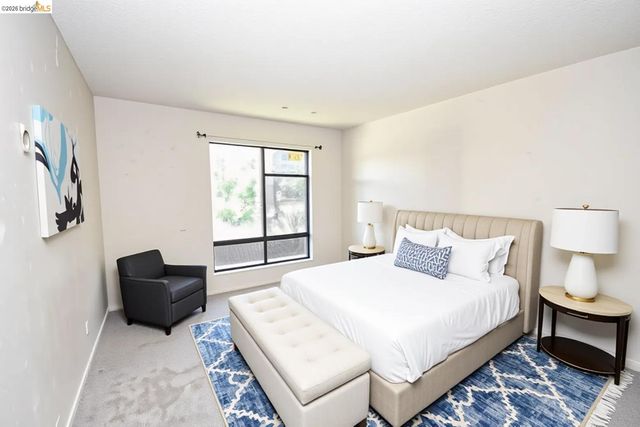 330 N Civic Dr 301, Walnut Creek, CA 94596