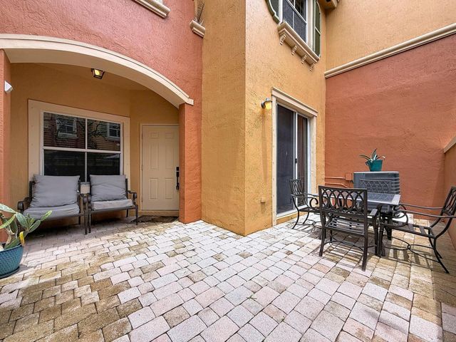 2154 Anchor Court, Dania Beach, FL 33312