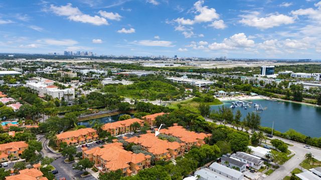 2154 Anchor Court, Dania Beach, FL 33312