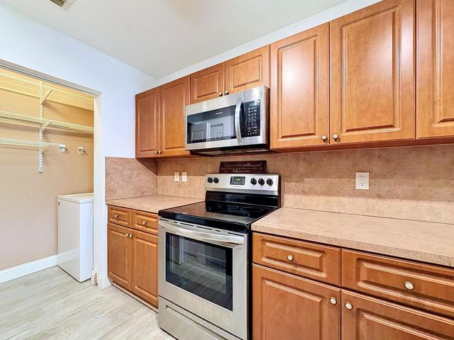 2154 Anchor Court, Dania Beach, FL 33312