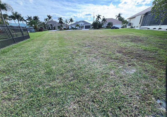 2907 RYAN BOULEVARD, Punta Gorda, FL 33950