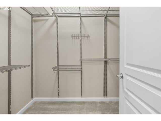 4890 SUMMERLINN Way, West Linn, OR 97068