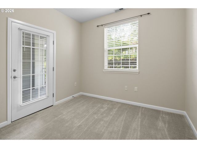 4890 SUMMERLINN Way, West Linn, OR 97068
