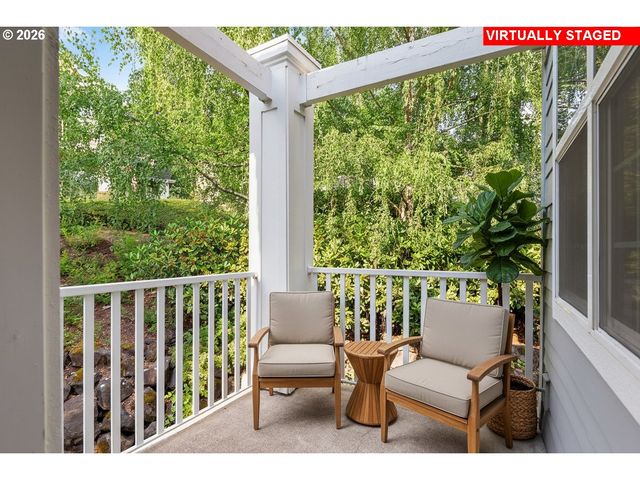 4890 SUMMERLINN Way, West Linn, OR 97068