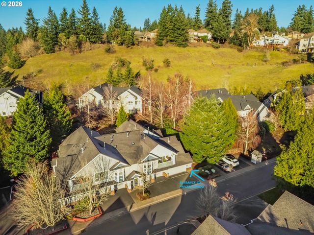 4890 SUMMERLINN Way, West Linn, OR 97068
