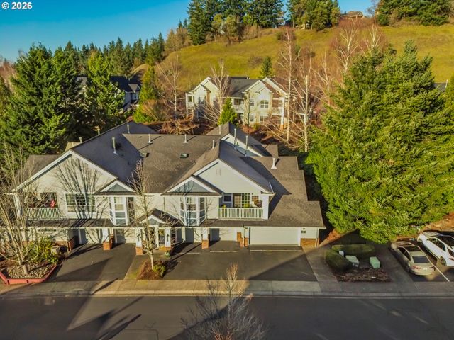 4890 SUMMERLINN Way, West Linn, OR 97068