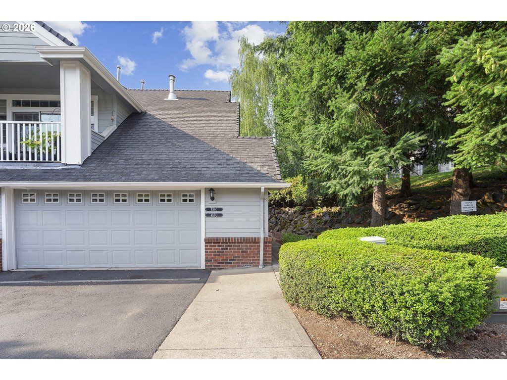 4890 SUMMERLINN Way, West Linn, OR 97068
