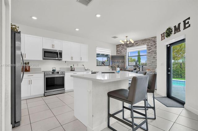 13367 SW 285th St, Homestead, FL 33033