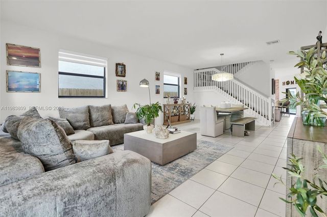 13367 SW 285th St, Homestead, FL 33033