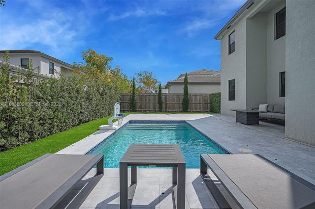 13367 SW 285th St, Homestead, FL 33033