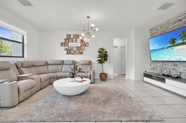 13367 SW 285th St, Homestead, FL 33033