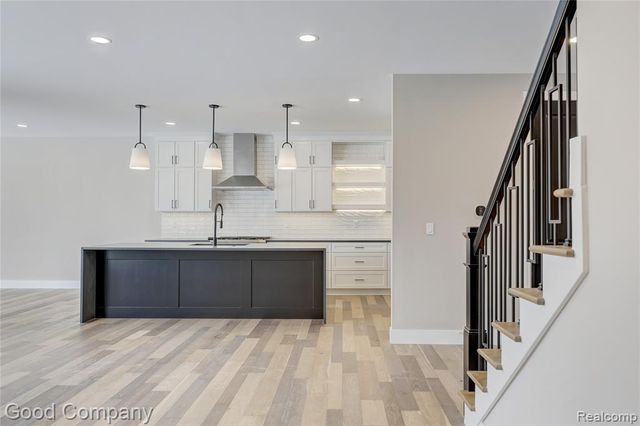 2418 Shenandoah Drive, Royal Oak, MI 48073