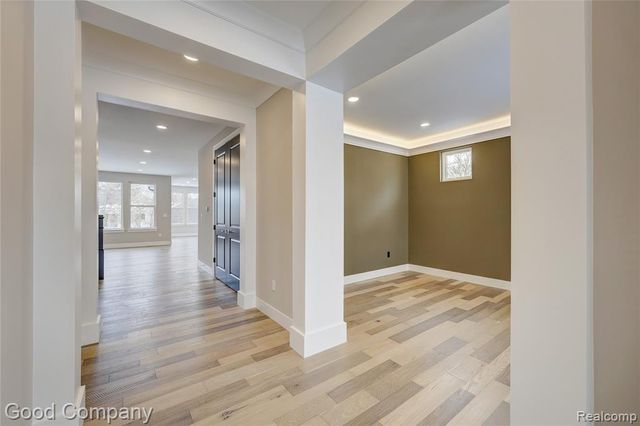 2418 Shenandoah Drive, Royal Oak, MI 48073